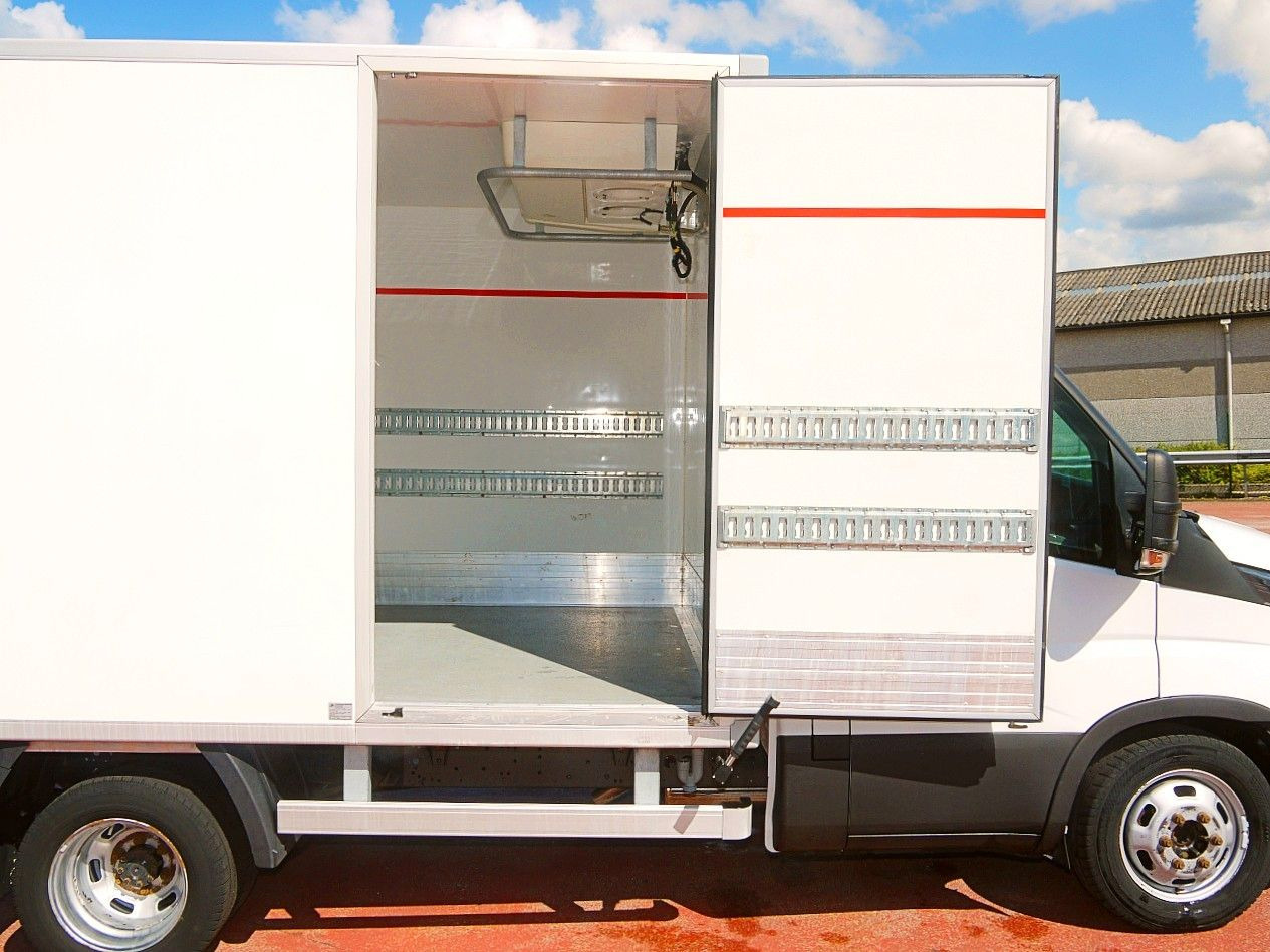 شاحنة مُبرّدة للتوصيل Iveco 35C14 KUHLKOFFER CARRIER XARIOS 350 -20C: صورة 11