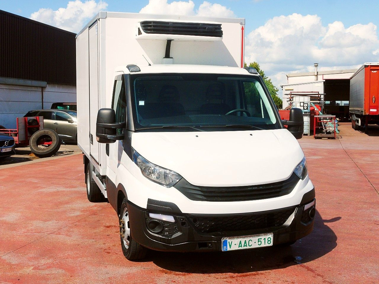 Iveco 35C14 KUHLKOFFER CARRIER XARIOS 350 -20C - شاحنة مُبرّدة للتوصيل: صورة 1 Iveco 35C14 KUHLKOFFER CARRIER XARIOS 350 -20C - شاحنة مُبرّدة للتوصيل: صورة 1