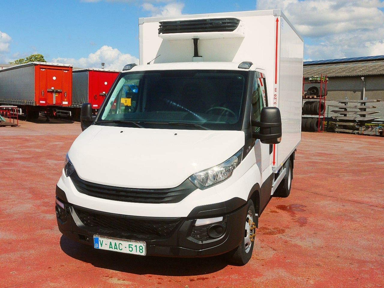 Iveco 35C14 KUHLKOFFER CARRIER XARIOS 350 -20C - شاحنة مُبرّدة للتوصيل: صورة 5 Iveco 35C14 KUHLKOFFER CARRIER XARIOS 350 -20C - شاحنة مُبرّدة للتوصيل: صورة 5