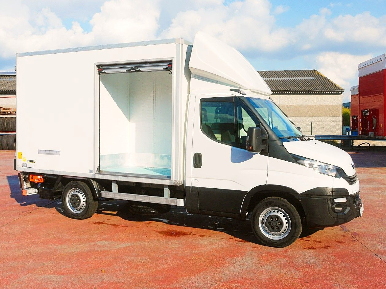 Iveco 35S14 DAILY ISOTHERMKOFFER LADEBORDWAND luft fed - شاحنة مُبرّدة للتوصيل: صورة 3 Iveco 35S14 DAILY ISOTHERMKOFFER LADEBORDWAND luft fed - شاحنة مُبرّدة للتوصيل: صورة 3