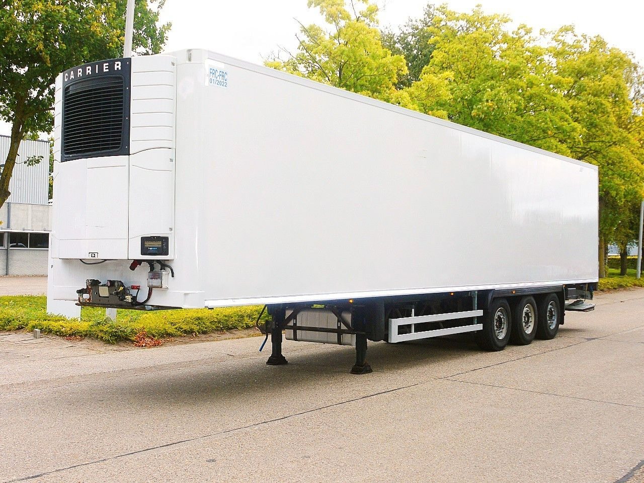 Lamberet CARRIER VECTOR 1950 MULTI TEMP. SAF. LADBORDWAND - نصف مقطورة مُبرِّدة: صورة 2 Lamberet CARRIER VECTOR 1950 MULTI TEMP. SAF. LADBORDWAND - نصف مقطورة مُبرِّدة: صورة 2