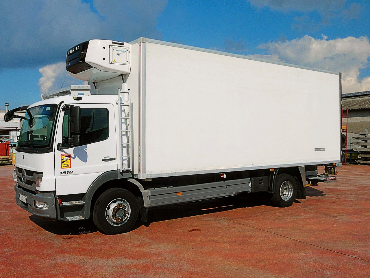 Mercedes-Benz 1518 ATEGO KUHLKOFER CARRIER SUPRA 850 Mult LUFT - شاحنة الفريزر: صورة 4 Mercedes-Benz 1518 ATEGO KUHLKOFER CARRIER SUPRA 850 Mult LUFT - شاحنة الفريزر: صورة 4