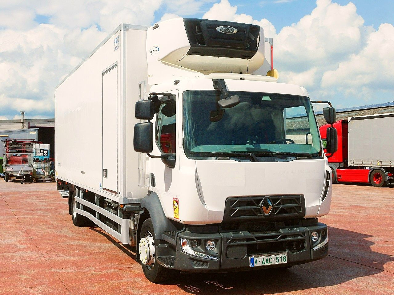 Renault D 16 250 KUHLKOFER CARRIER SUPRA 850 / KLIMA A/C - شاحنة الفريزر: صورة 1 Renault D 16 250 KUHLKOFER CARRIER SUPRA 850 / KLIMA A/C - شاحنة الفريزر: صورة 1