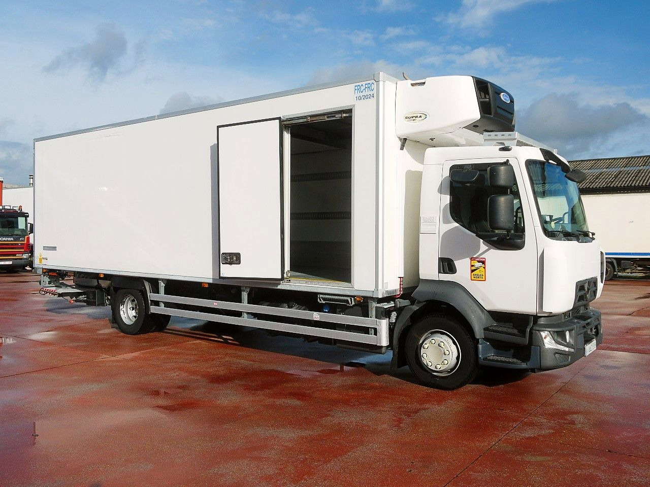 Renault D 16.250 KUHLKOFFER CARRIER SUPRA 1150MT A/C - شاحنة الفريزر: صورة 3 Renault D 16.250 KUHLKOFFER CARRIER SUPRA 1150MT A/C - شاحنة الفريزر: صورة 3