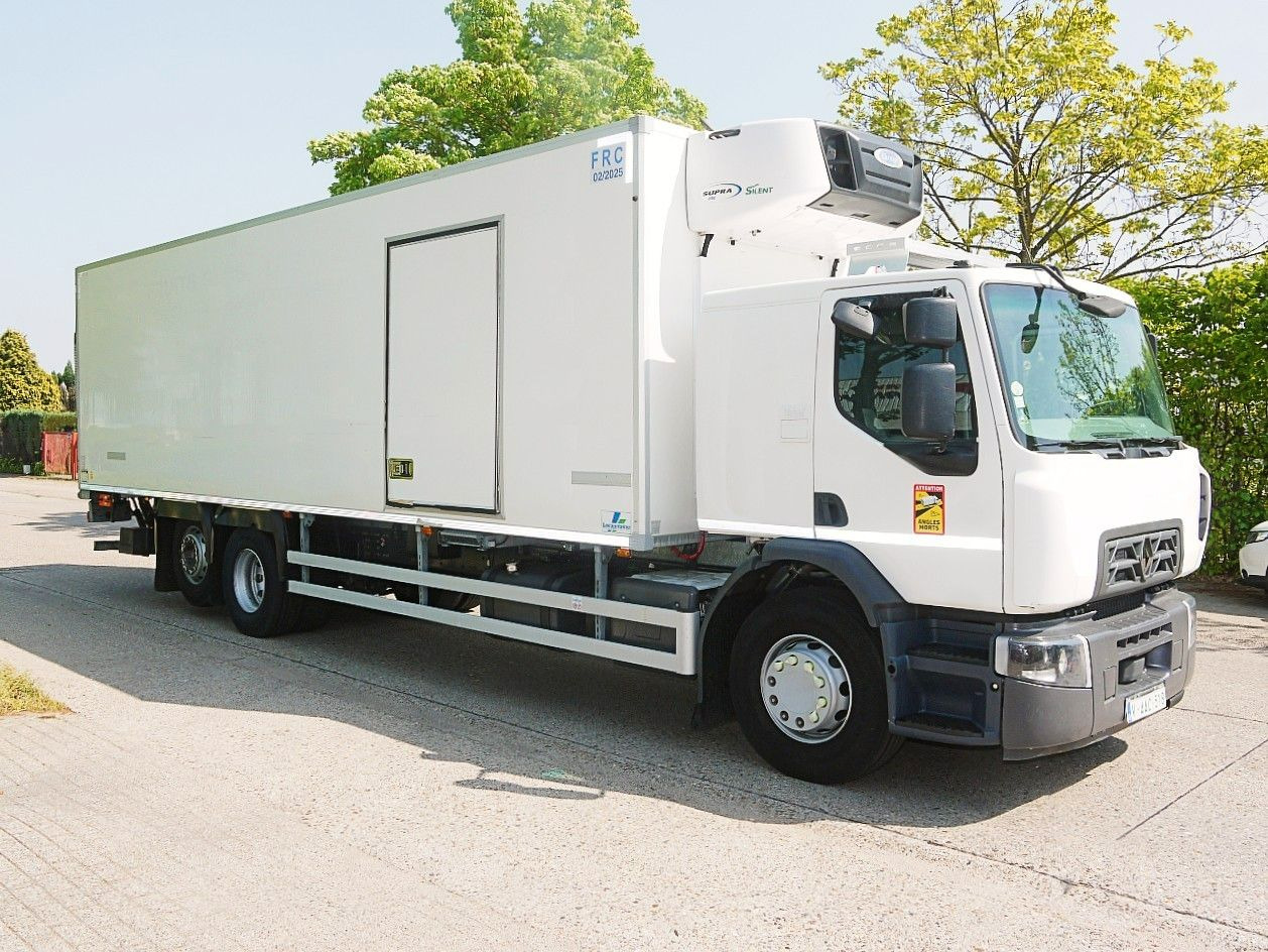 Renault D 26.320 6x2 KUHLKOFFER CARRIER SUPRA 850 XL CAB - شاحنة الفريزر: صورة 4 Renault D 26.320 6x2 KUHLKOFFER CARRIER SUPRA 850 XL CAB - شاحنة الفريزر: صورة 4