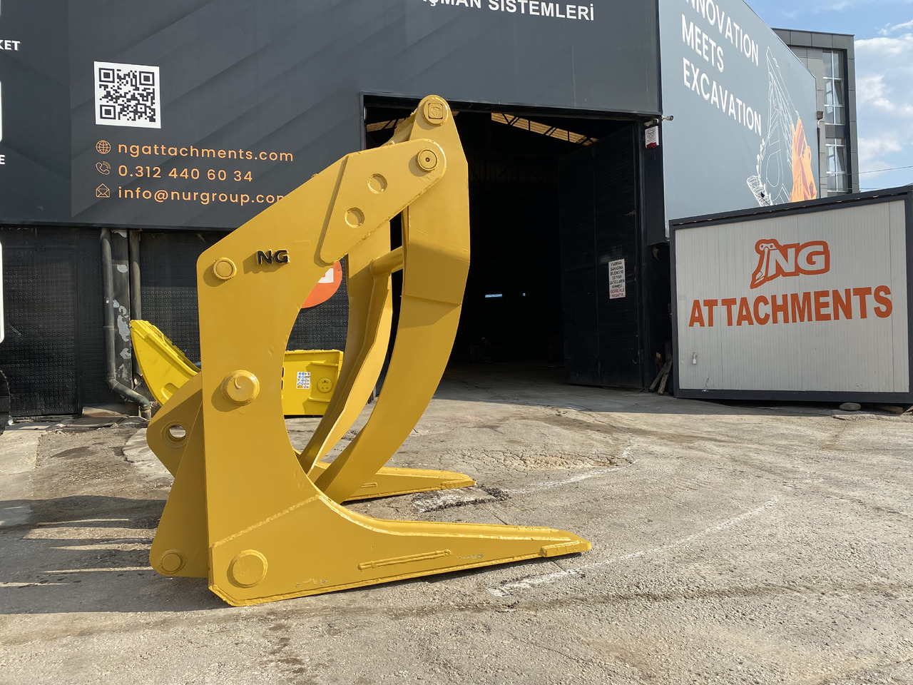LOG GRAPPLE FOR LOADER - المشبك - اللودر بعجل: صورة 5 LOG GRAPPLE FOR LOADER - المشبك - اللودر بعجل: صورة 5