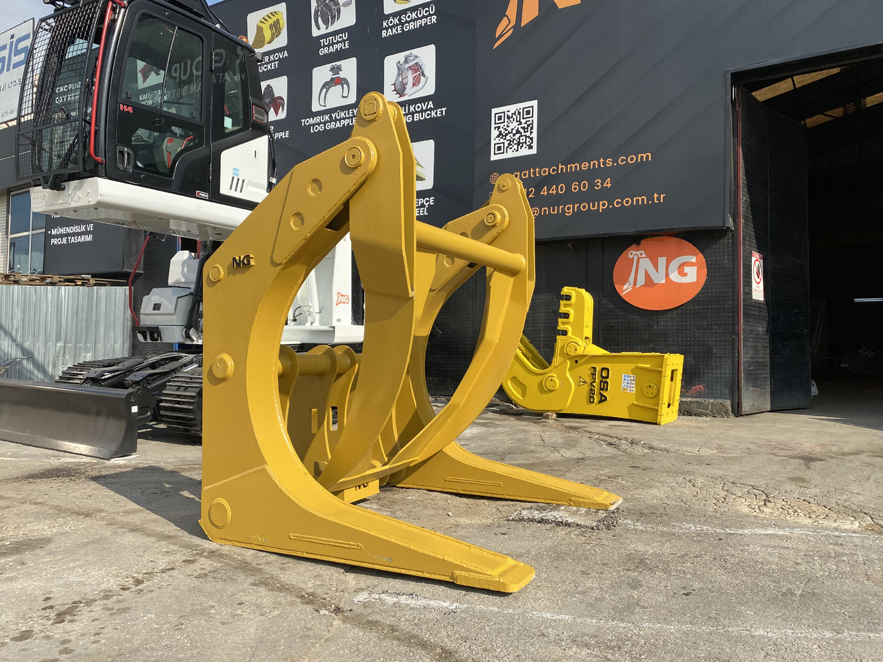 LOG GRAPPLE FOR LOADER - المشبك - اللودر بعجل: صورة 2 LOG GRAPPLE FOR LOADER - المشبك - اللودر بعجل: صورة 2