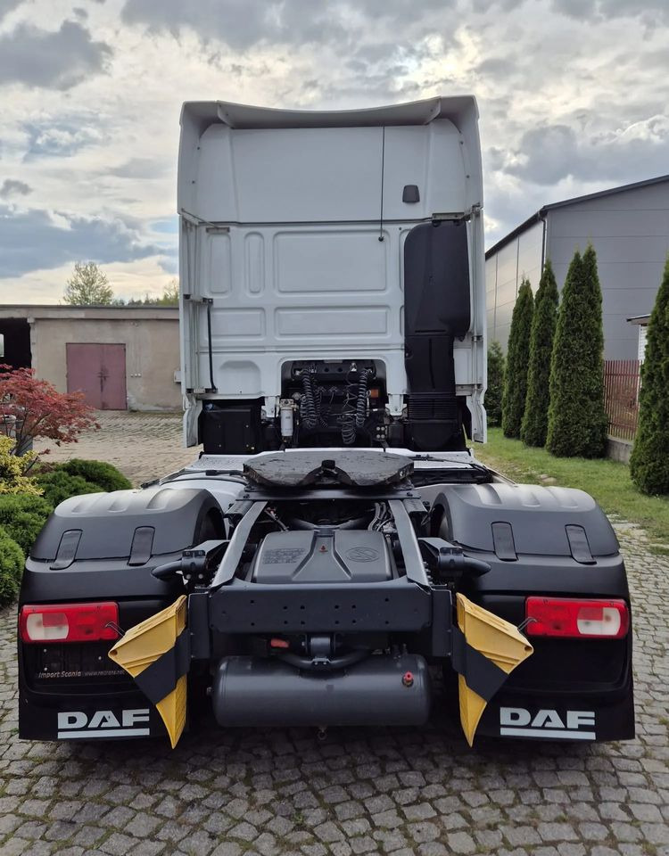 DAF XF106 - وحدة جر: صورة 5 DAF XF106 - وحدة جر: صورة 5
