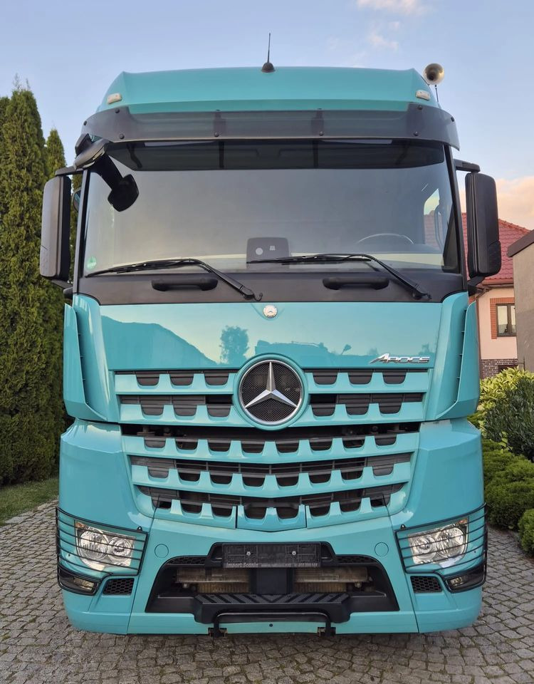Mercedes-Benz AROCS - وحدة جر: صورة 2 Mercedes-Benz AROCS - وحدة جر: صورة 2
