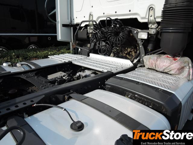 Mercedes-Benz Actros 1848 LS - وحدة جر: صورة 2 Mercedes-Benz Actros 1848 LS - وحدة جر: صورة 2