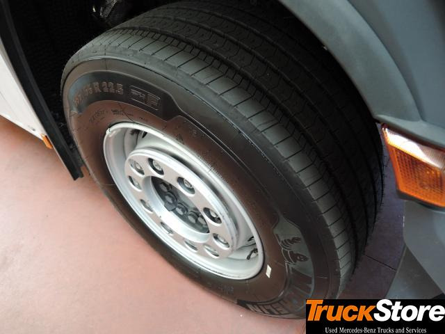 وحدة جر Mercedes-Benz Actros 1851 LS: صورة 10