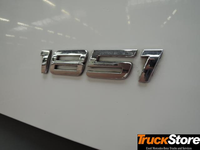 Mercedes-Benz Actros 1851 LS - وحدة جر: صورة 2 Mercedes-Benz Actros 1851 LS - وحدة جر: صورة 2