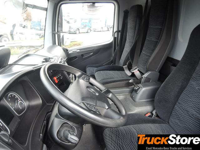 Mercedes-Benz Atego 821 L - شاحنة مغلقة الصندوق: صورة 2 Mercedes-Benz Atego 821 L - شاحنة مغلقة الصندوق: صورة 2