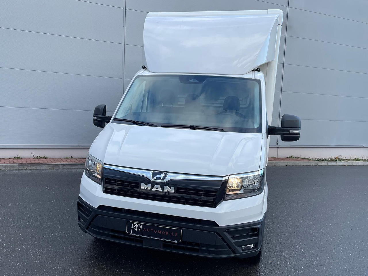 MAN TGE 3.160 Fahrgestell Einzelkabine Koffer NAVI - سيارة: صورة 4 MAN TGE 3.160 Fahrgestell Einzelkabine Koffer NAVI - سيارة: صورة 4