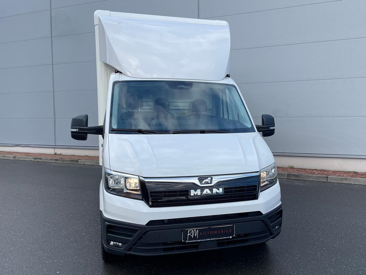 MAN TGE 3.160 Fahrgestell Einzelkabine Koffer NAVI - سيارة: صورة 3 MAN TGE 3.160 Fahrgestell Einzelkabine Koffer NAVI - سيارة: صورة 3