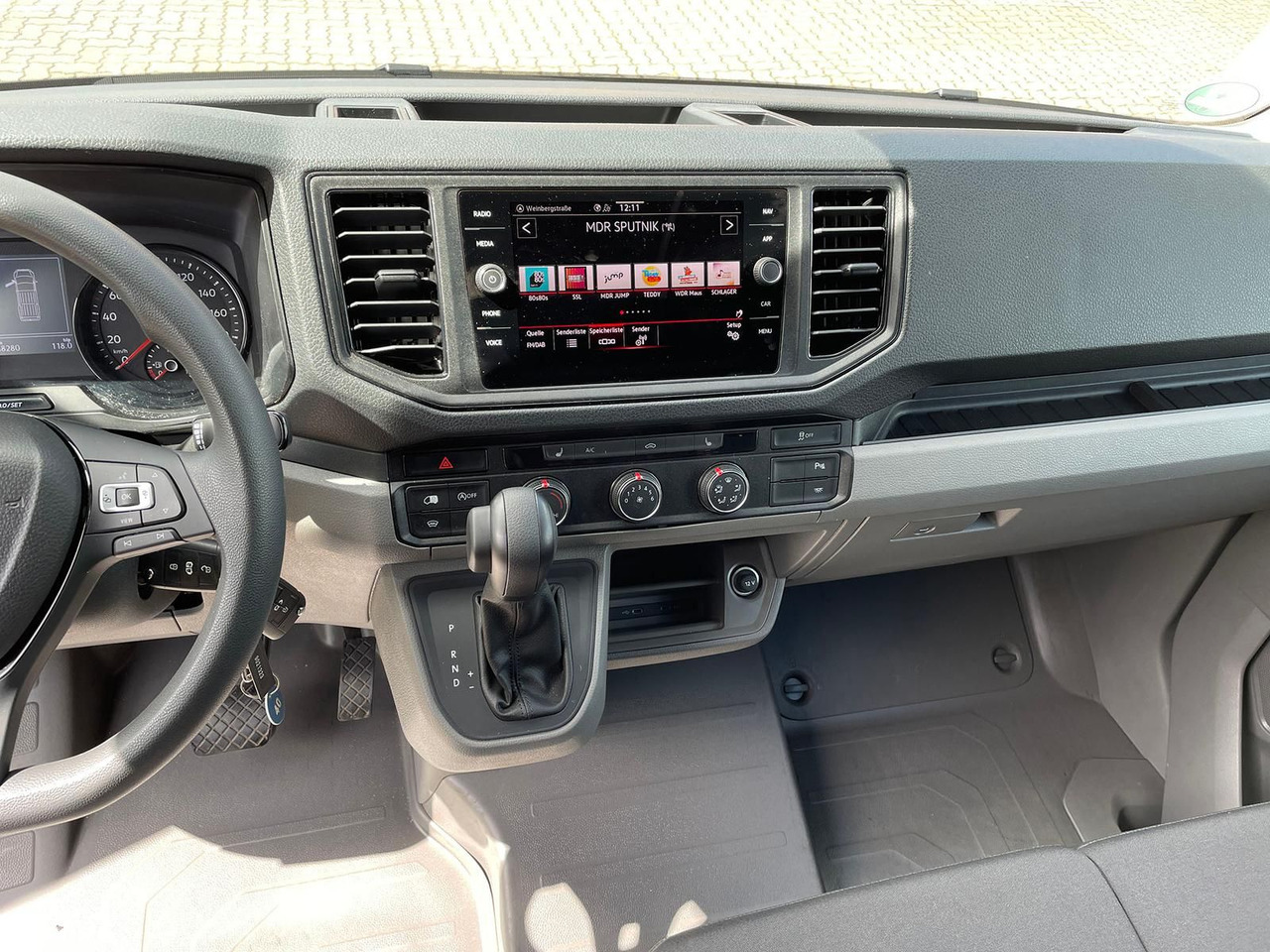 سيارة MAN TGE 3.160 L3H3 MIXTO LED AHK NAVI GRA RWD SITZH: صورة 10