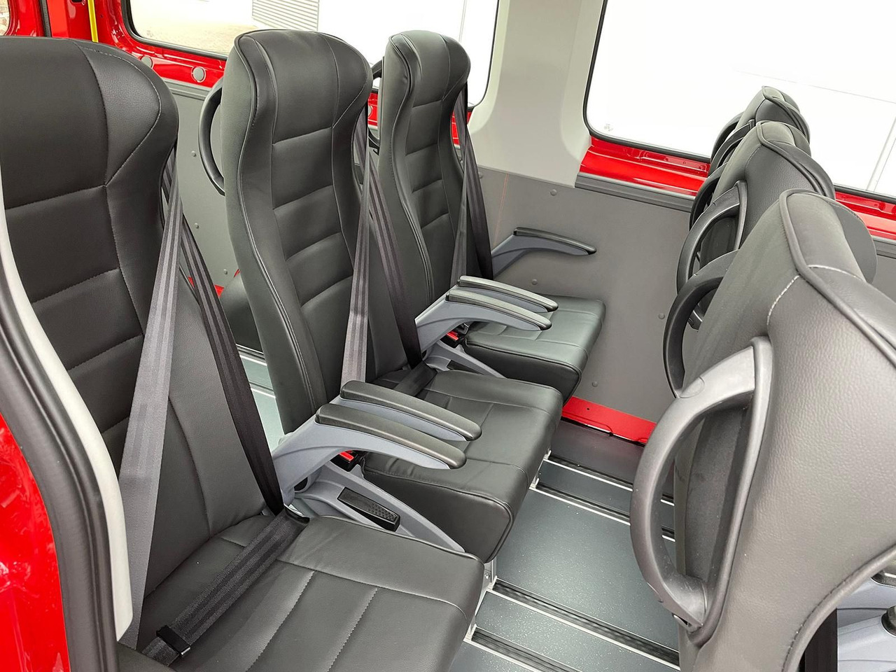 ميكروباص MAN TGE 3.180 Kombi L3H3 FEUERWEHR LED TEMPOMAT AHK: صورة 11