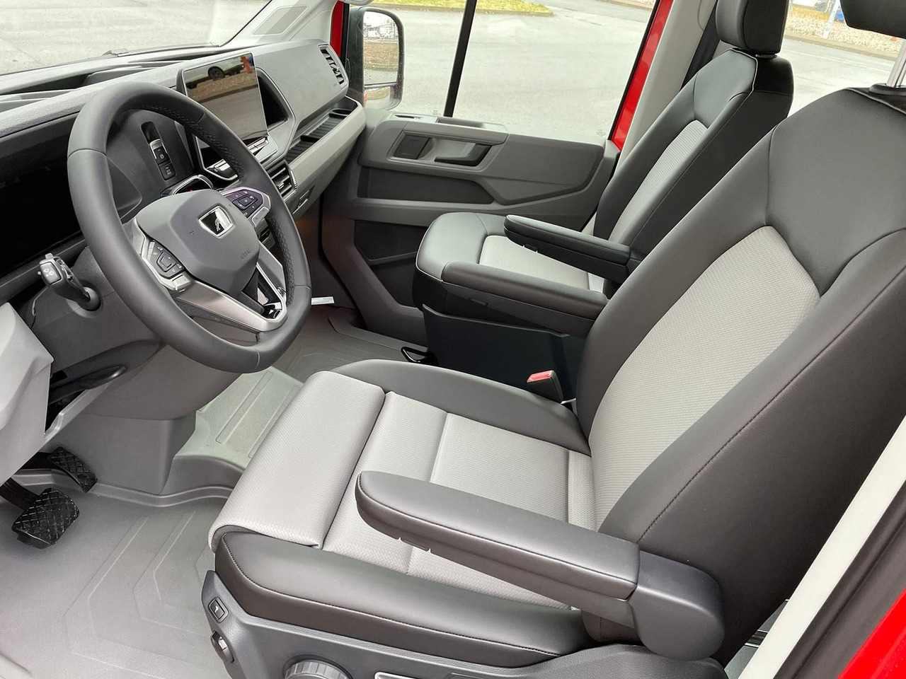 ميكروباص MAN TGE 3.180 Kombi L3H3 FEUERWEHR LED TEMPOMAT AHK: صورة 24