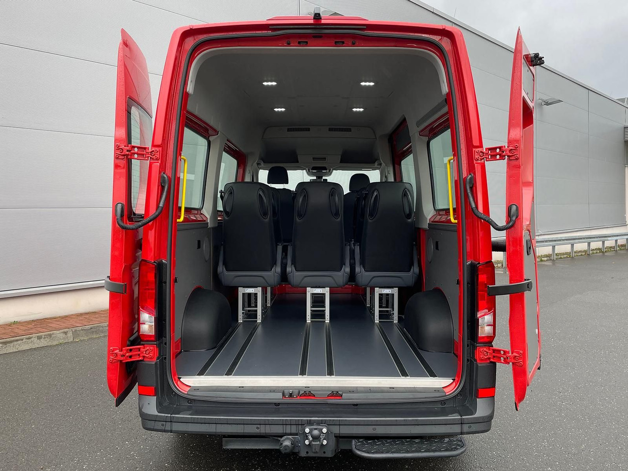 ميكروباص MAN TGE 3.180 Kombi L3H3 FEUERWEHR LED TEMPOMAT AHK: صورة 9