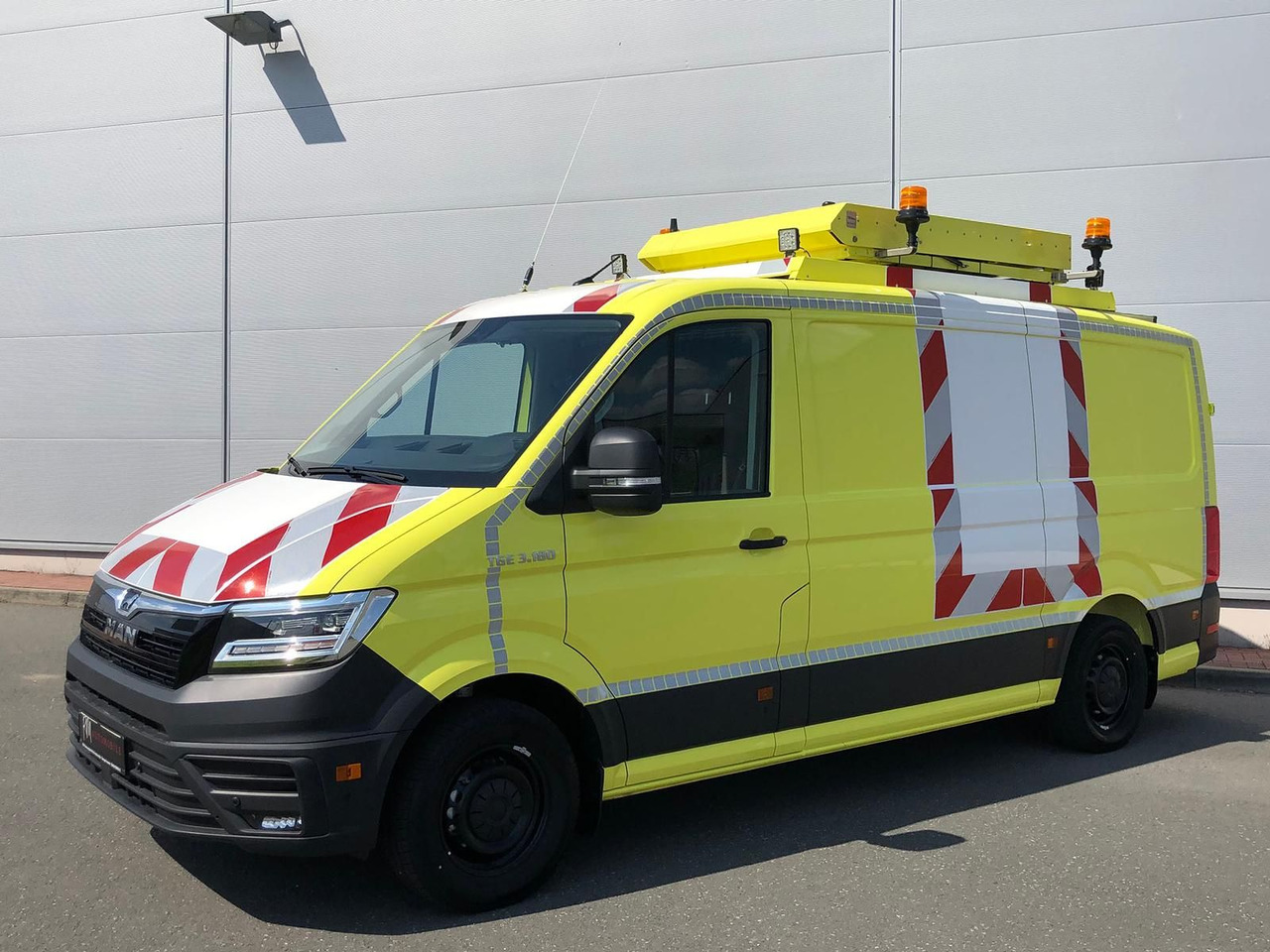 MAN TGE 3.180 L3H2 BF 4 BEGLEITFAHRZEUG ACC LED NAVI - فان: صورة 1 MAN TGE 3.180 L3H2 BF 4 BEGLEITFAHRZEUG ACC LED NAVI - فان: صورة 1