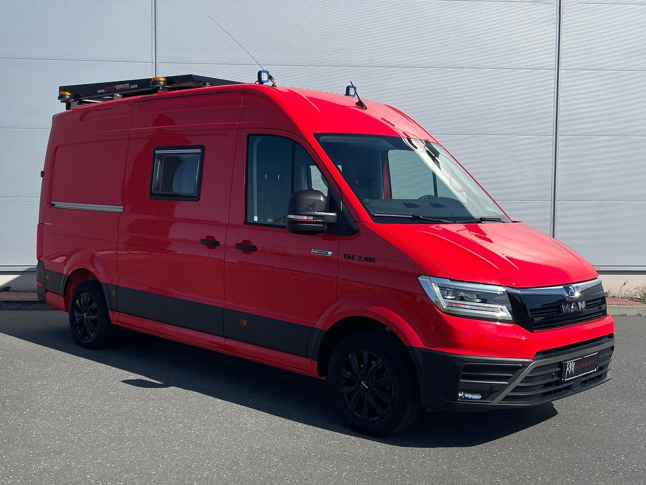 MAN TGE 3.180 L3H3 Individual S BF3+ BEGLEITFAHRZEUG - شاحنة التوصيل: صورة 2 MAN TGE 3.180 L3H3 Individual S BF3+ BEGLEITFAHRZEUG - شاحنة التوصيل: صورة 2