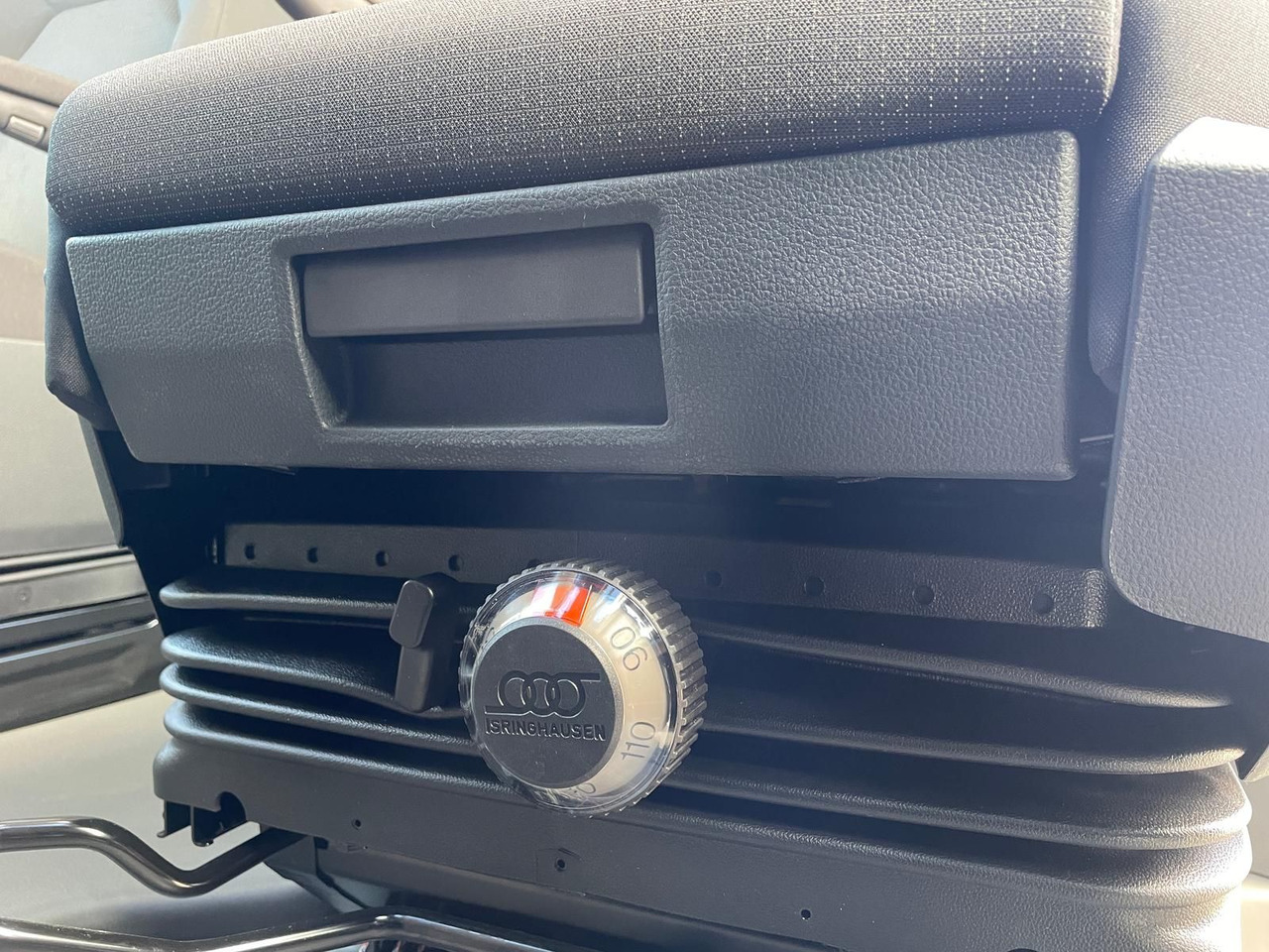 قلاب صغير, الشاحنات الصغيرة كابينة مزدوجة MAN TGE 3.180 Pritsche KIPPER DOKA LR 4x4 ACC LED: صورة 28 قلاب صغير, الشاحنات الصغيرة كابينة مزدوجة MAN TGE 3.180 Pritsche KIPPER DOKA LR 4x4 ACC LED: صورة 28