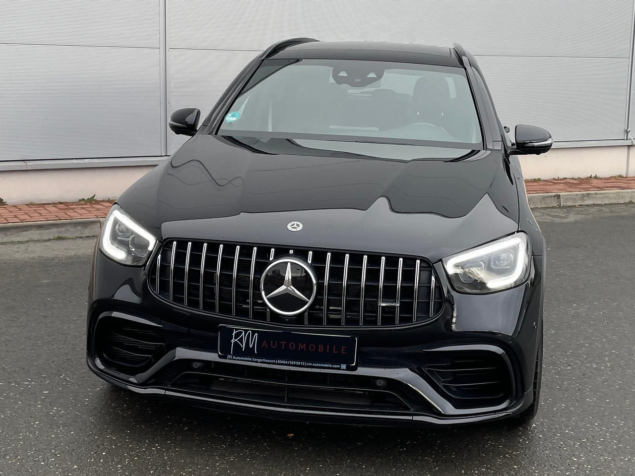 Mercedes-Benz GLC 63 AMG GLC 63 S AMG 4Matic LEDER PANO SITZHZ - سيارة دفع رباعي: صورة 4 Mercedes-Benz GLC 63 AMG GLC 63 S AMG 4Matic LEDER PANO SITZHZ - سيارة دفع رباعي: صورة 4
