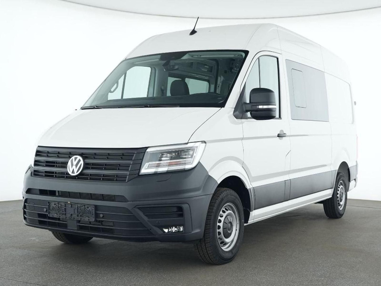 Volkswagen Crafter Kasten 35 L3H3 Autom. NAVI SITZHZ ACC - ميكروباص: صورة 1 Volkswagen Crafter Kasten 35 L3H3 Autom. NAVI SITZHZ ACC - ميكروباص: صورة 1