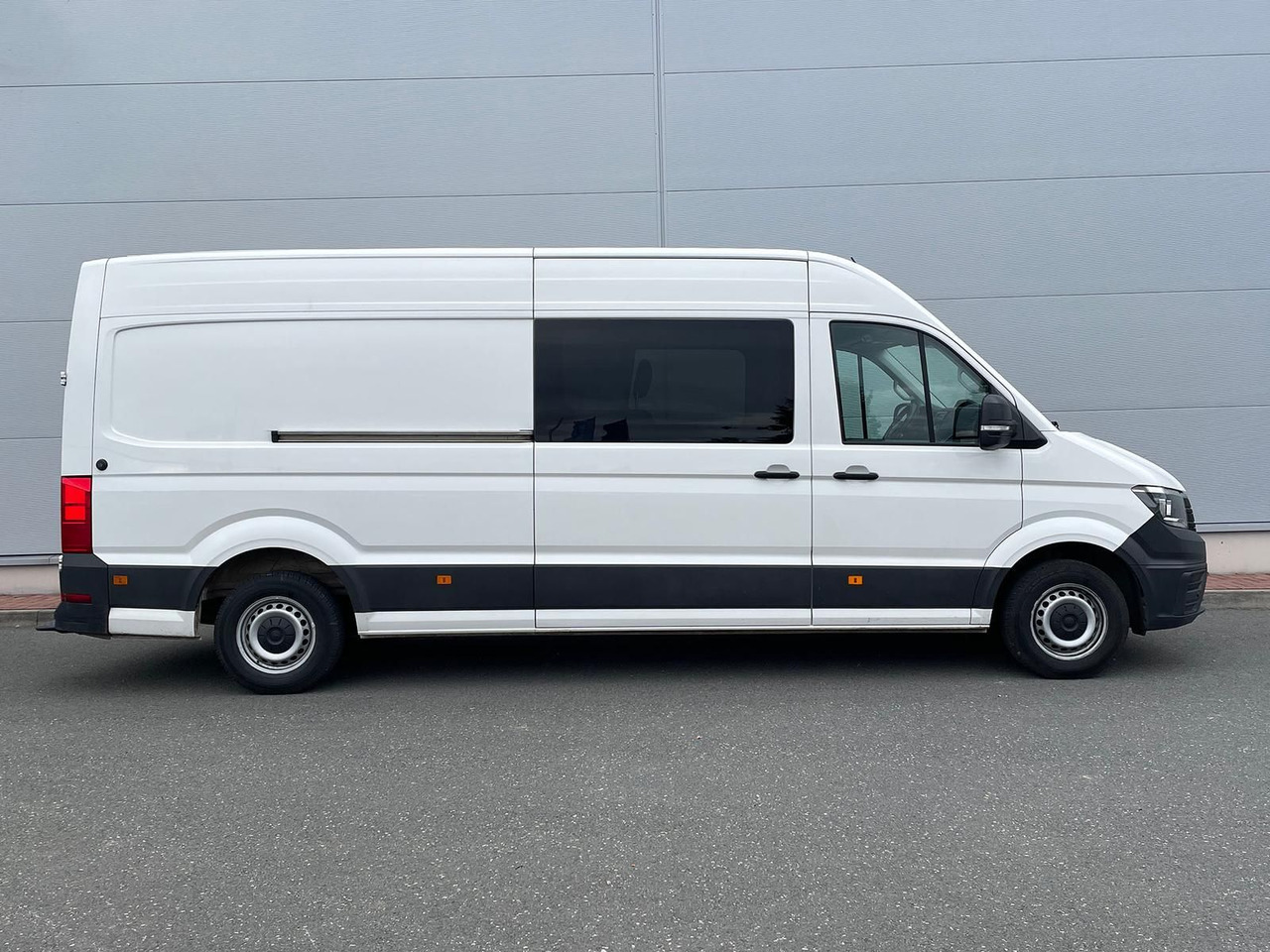 Volkswagen Crafter Kasten 35 L4H3 AHK KLIMA DAB PDC KAMERA - فان: صورة 5 Volkswagen Crafter Kasten 35 L4H3 AHK KLIMA DAB PDC KAMERA - فان: صورة 5