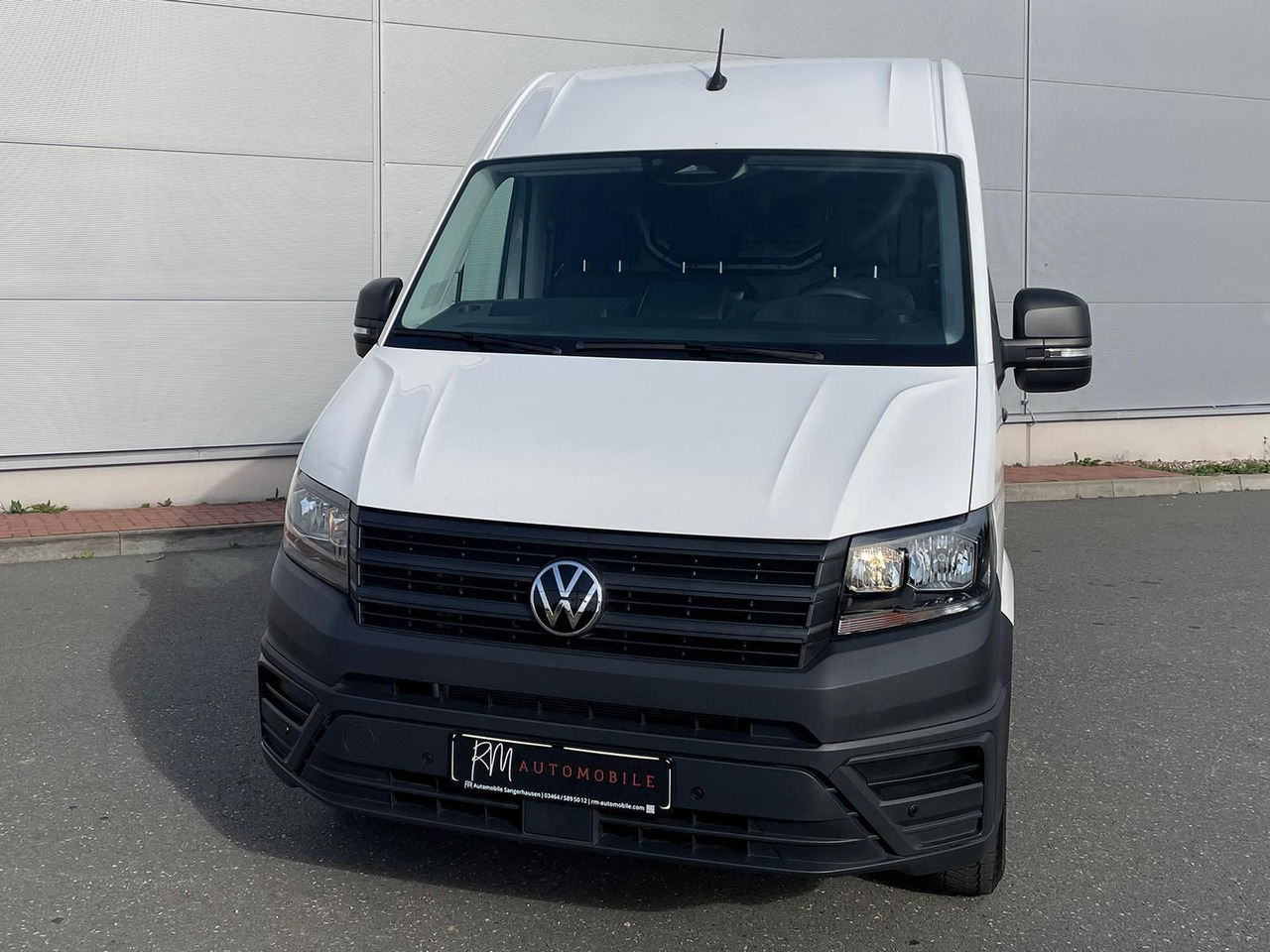 Volkswagen Crafter Kasten 35 L4H3 Autom. NAVI KAMERA KLIMA - ميكروباص: صورة 4 Volkswagen Crafter Kasten 35 L4H3 Autom. NAVI KAMERA KLIMA - ميكروباص: صورة 4