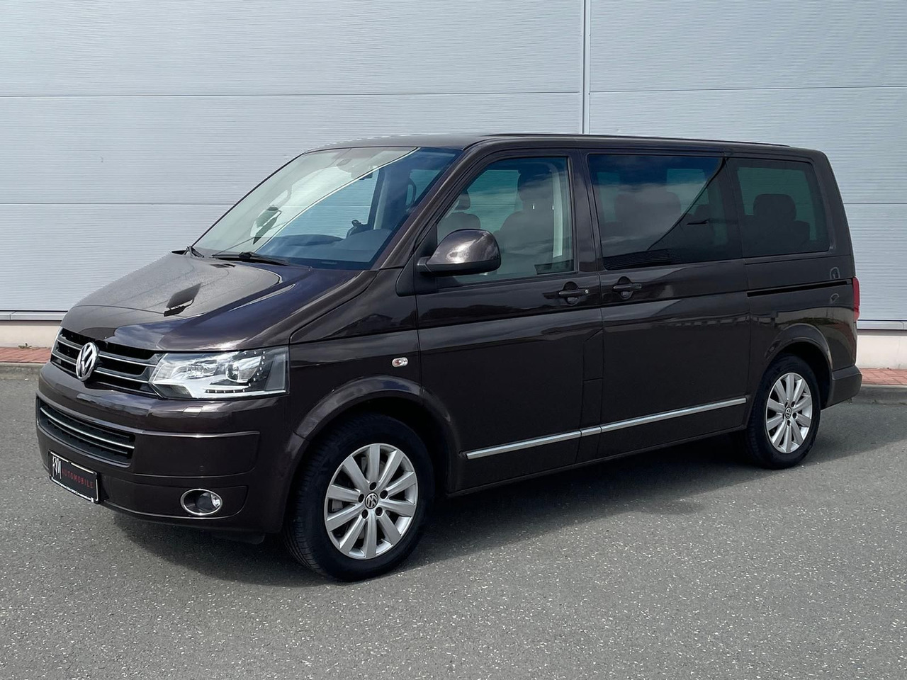 Volkswagen T5 Multivan Highline 4M LEDER AHK MFL - حافلة صغيرة, ميكروباص: صورة 1 Volkswagen T5 Multivan Highline 4M LEDER AHK MFL - حافلة صغيرة, ميكروباص: صورة 1