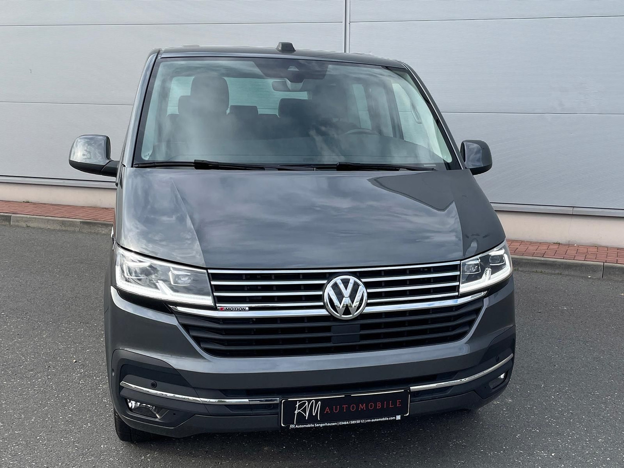 Volkswagen T6.1 Multivan Comfortline 4M ACC KAMERA SITZHZ - ميكروباص: صورة 3 Volkswagen T6.1 Multivan Comfortline 4M ACC KAMERA SITZHZ - ميكروباص: صورة 3