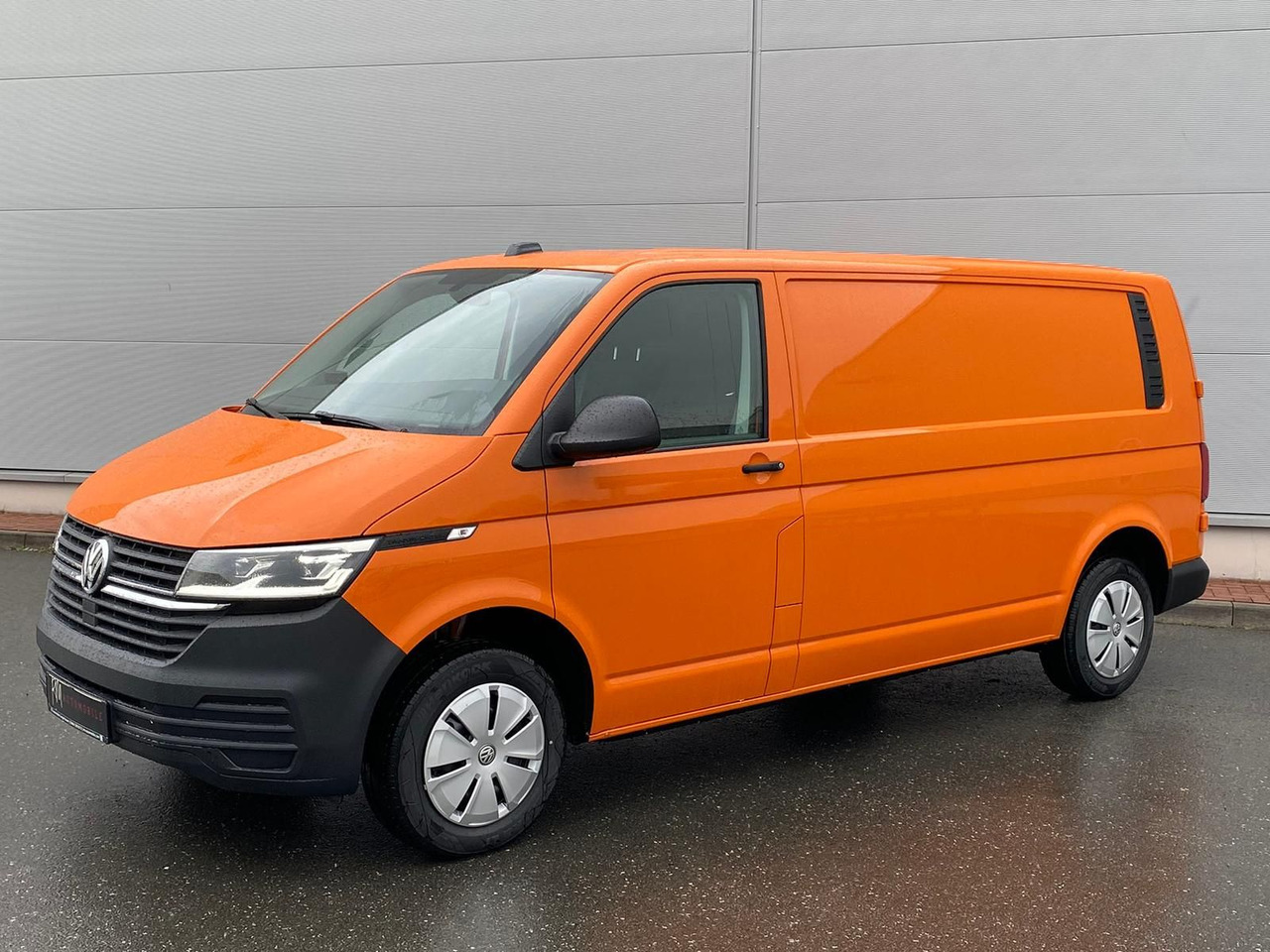 Volkswagen T6.1 Transporter Kasten lang LED PDC KLIMA SITZH - سيارة: صورة 1 Volkswagen T6.1 Transporter Kasten lang LED PDC KLIMA SITZH - سيارة: صورة 1