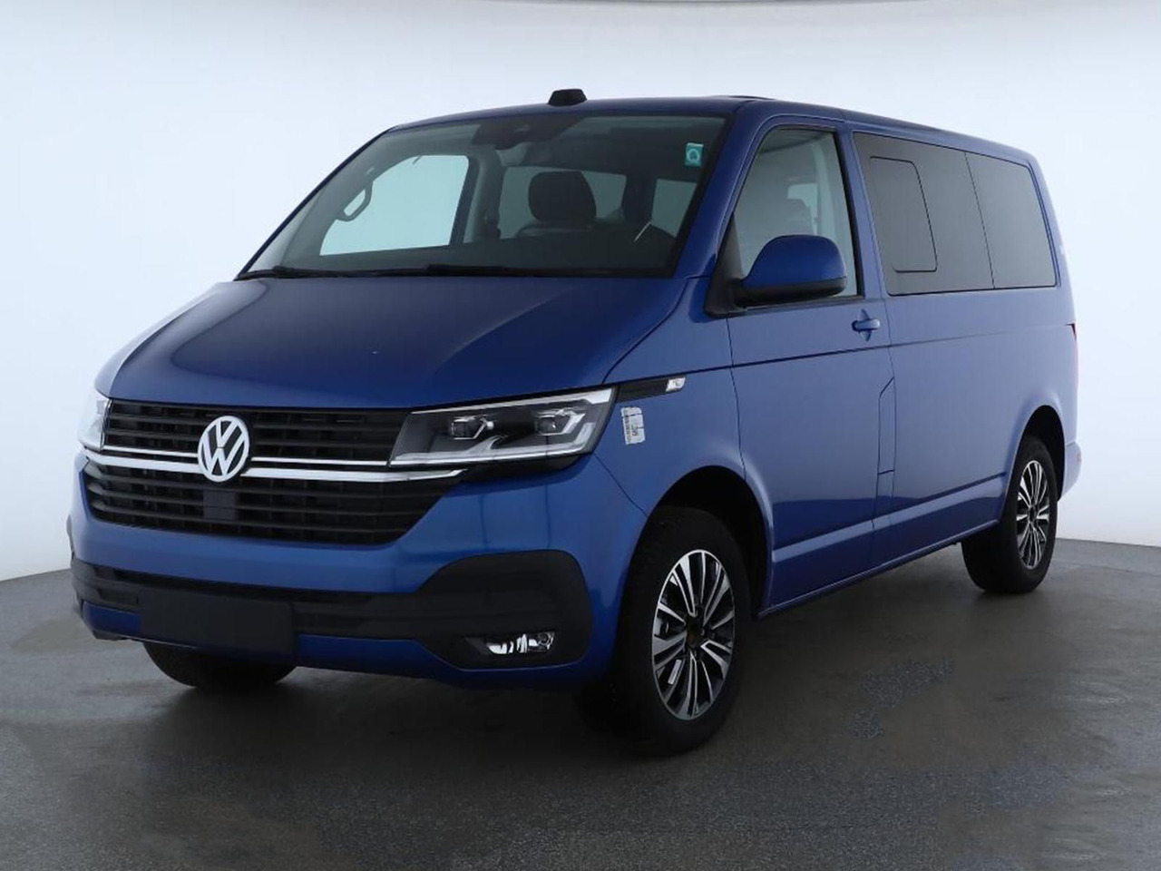 Volkswagen T6.1 Transporter Kombi KR Autom. LED TEMP SITZHZ - حافلة صغيرة, ميكروباص: صورة 1 Volkswagen T6.1 Transporter Kombi KR Autom. LED TEMP SITZHZ - حافلة صغيرة, ميكروباص: صورة 1