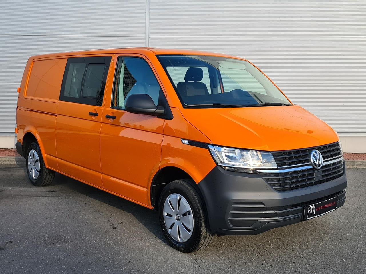 Volkswagen T6.1 Transporter MIXTO lang LED PDC KLIMA SITZH - سيارة: صورة 2 Volkswagen T6.1 Transporter MIXTO lang LED PDC KLIMA SITZH - سيارة: صورة 2