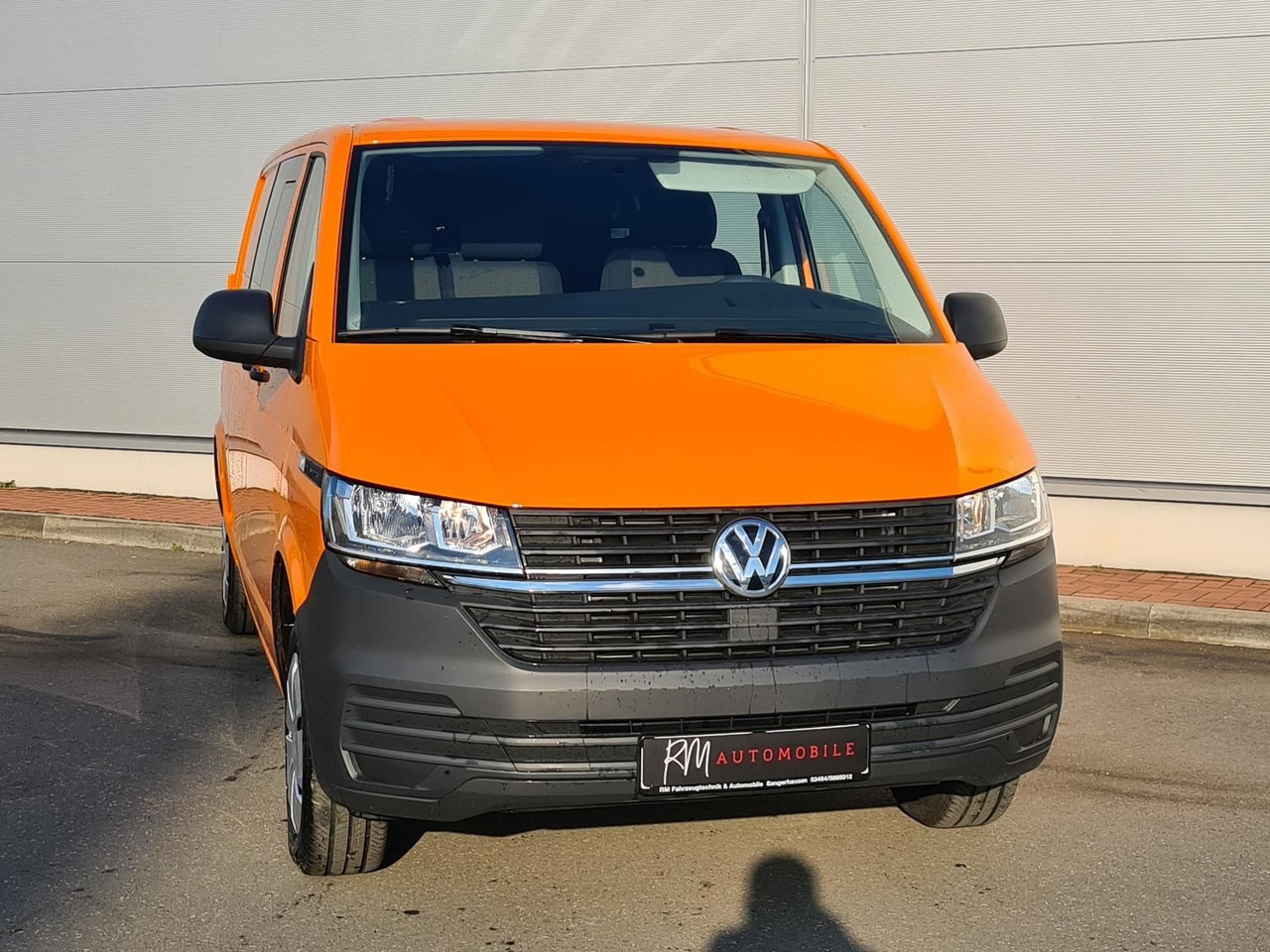 Volkswagen T6.1 Transporter MIXTO lang LED PDC KLIMA SITZH - سيارة: صورة 3 Volkswagen T6.1 Transporter MIXTO lang LED PDC KLIMA SITZH - سيارة: صورة 3