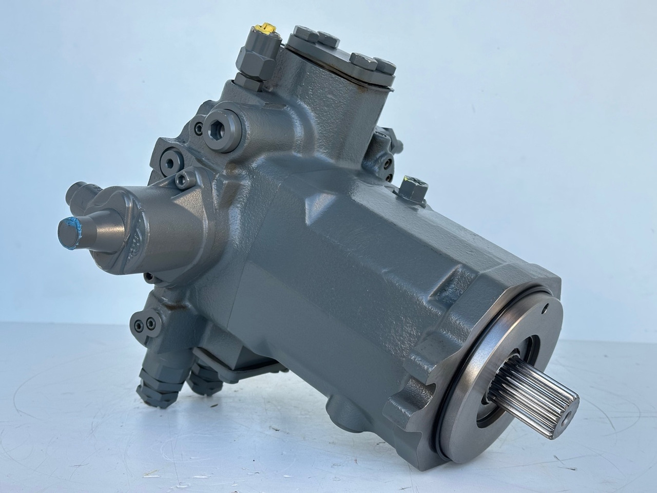 LIEBHERR - LINDE Liebherr-Linde Original Hydromotor Typ:HMF75-02 2560 G 03 mit ID-Nr.10007106. A914 B-LI, A914 LI, A924 B-LI, A924 LI, MG15, MBG12, MG20, MFG10, BG12H #HYX293G00103# - محرك هيدروليكي - حفارة دولاب: صورة 2 LIEBHERR - LINDE Liebherr-Linde Original Hydromotor Typ:HMF75-02 2560 G 03 mit ID-Nr.10007106. A914 B-LI, A914 LI, A924 B-LI, A924 LI, MG15, MBG12, MG20, MFG10, BG12H #HYX293G00103# - محرك هيدروليكي - حفارة دولاب: صورة 2