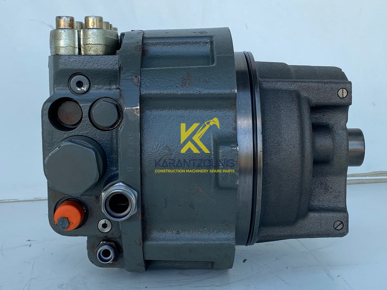 Liebherr Hydraulikeinbaumotor CMVE O 108. ID-Nr.10118562 - ID-Nr.10132610 - ID-Nr.10129048. LOS1916, LOS916, LOS926, R906, R916, R918, R920, R922, R924, R926COMP, R926, R936. #27979# - محرك هيدروليكي - حفار زحاف: صورة 2 Liebherr Hydraulikeinbaumotor CMVE O 108. ID-Nr.10118562 - ID-Nr.10132610 - ID-Nr.10129048. LOS1916, LOS916, LOS926, R906, R916, R918, R920, R922, R924, R926COMP, R926, R936. #27979# - محرك هيدروليكي - حفار زحاف: صورة 2