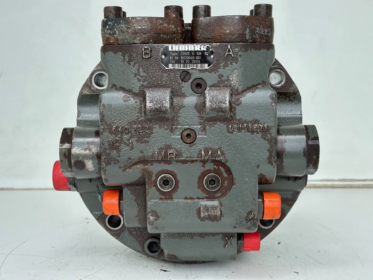 محرك هيدروليكي - آلات البناء Liebherr Hydraulikeinbaumotor CMVE O 108.  ID-Nr.10118562 - ID-Nr.10132610 - ID-Nr.10129048. LOS1916, LOS916, LOS926, R906, R916, R918, R920, R922, R924, R926COMP, R926, R936. #28314#: صورة 9