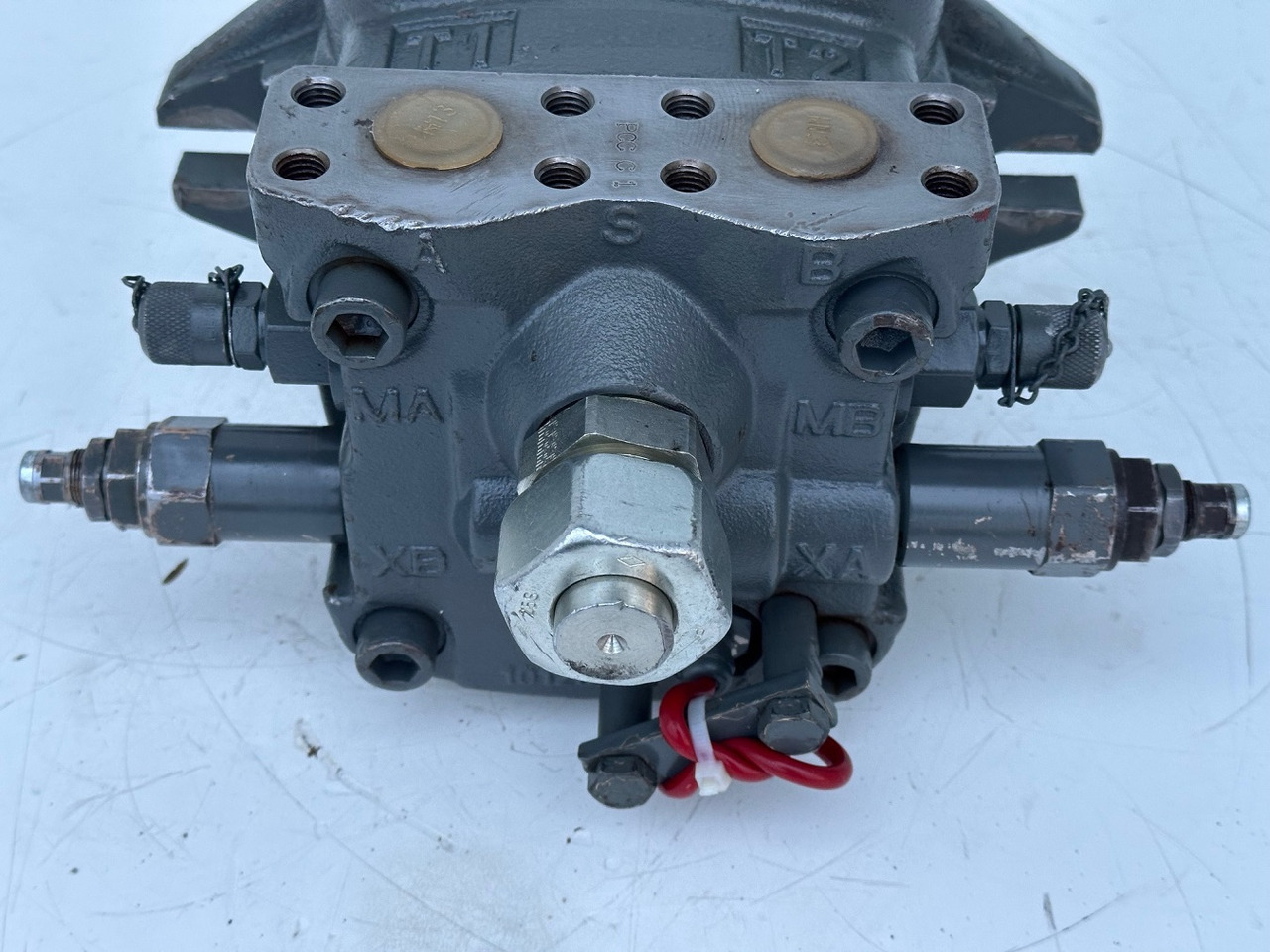 محرك سوينغ - حفارة Liebherr Hydraulikeinbaumotor Typ:FMF090.  ID-Nr.10139164 - ID-Nr.11371743. R946 LC, R946 LC-V, R946 NLC, R946 S-HD, R950 LC-V, R950 S-HD, R950.  #11371743.11929#: صورة 10