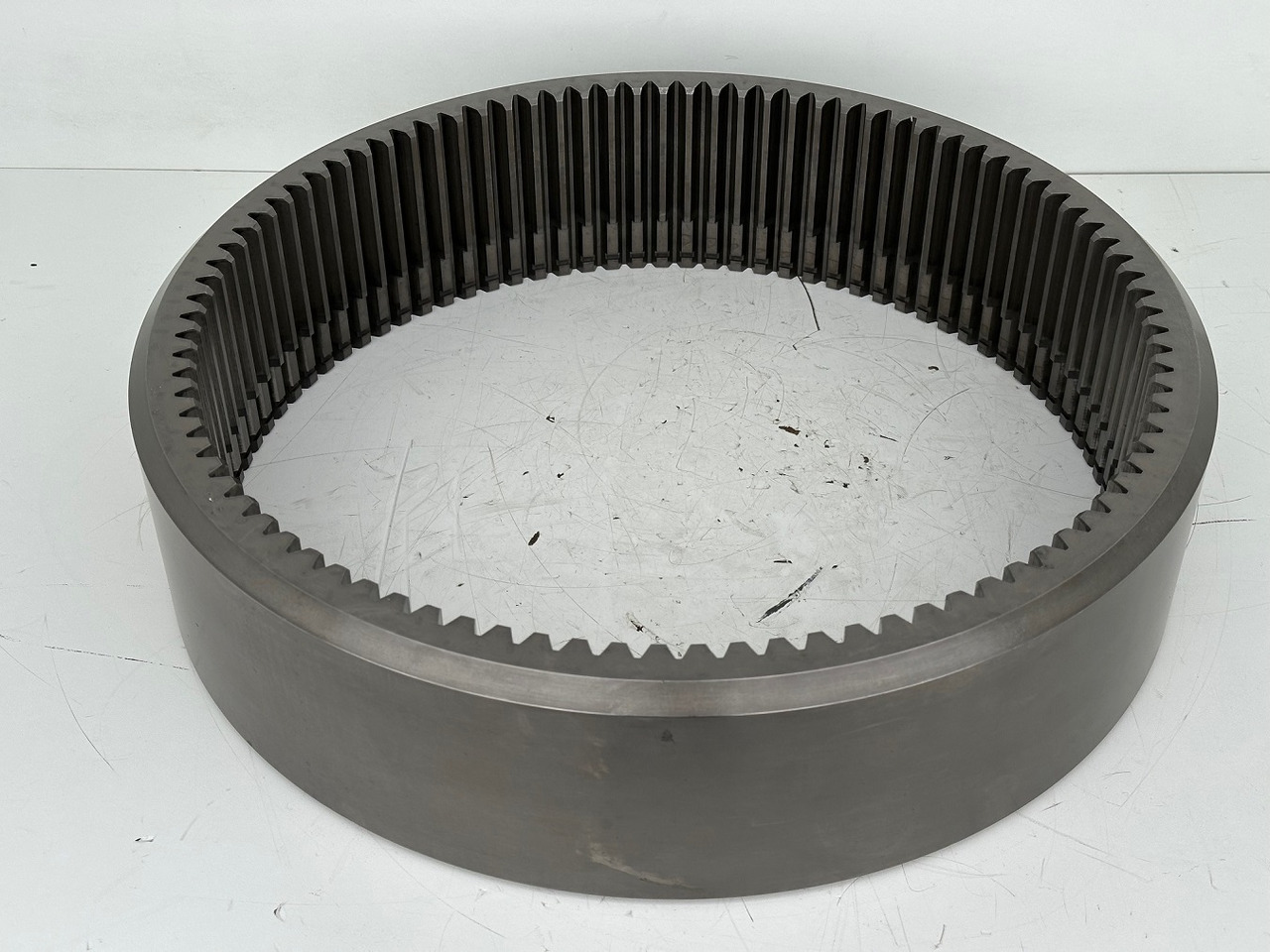 Liebherr Original Innenrad ID-Nr.944427803. FAT500E502,FAT500E503,FAT500E517,FAT500E518,FAT500F522,FAT500F522,FAT500F528,FAT500F529.PR734,PR73605,PR7363,PR7364,PR736,RL44,RL46,RL463. #944427803.31.07# - محرك السفر - آلات البناء: صورة 2 Liebherr Original Innenrad ID-Nr.944427803. FAT500E502,FAT500E503,FAT500E517,FAT500E518,FAT500F522,FAT500F522,FAT500F528,FAT500F529.PR734,PR73605,PR7363,PR7364,PR736,RL44,RL46,RL463. #944427803.31.07# - محرك السفر - آلات البناء: صورة 2