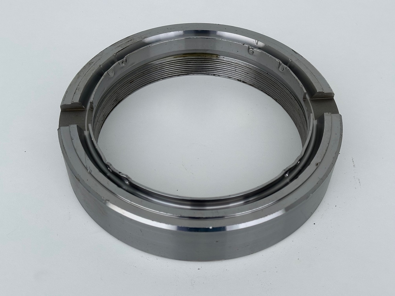 Liebherr Original Nutmutter ID-Nr.9443117 - ID-Nr.944311703. LH110,A974,LOS974,P974,P976,R974,R976,R980,P994,P995,R944,R995. #944311703.30.12.02# - محرك سوينغ - آلات البناء: صورة 1 Liebherr Original Nutmutter ID-Nr.9443117 - ID-Nr.944311703. LH110,A974,LOS974,P974,P976,R974,R976,R980,P994,P995,R944,R995. #944311703.30.12.02# - محرك سوينغ - آلات البناء: صورة 1