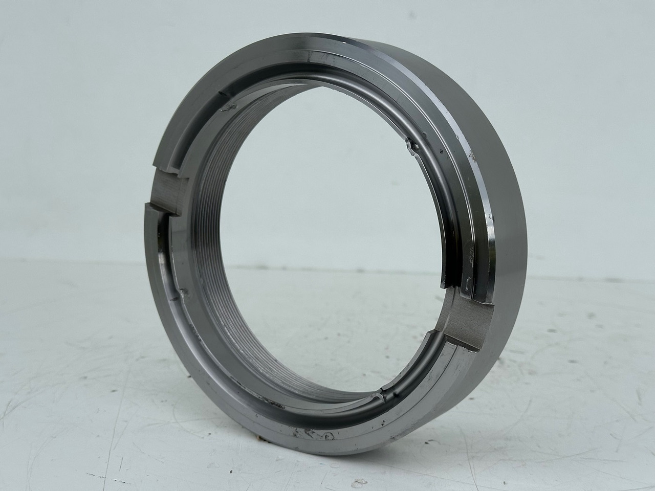 Liebherr Original Nutmutter ID-Nr.9443117 - ID-Nr.944311703. LH110,A974,LOS974,P974,P976,R974,R976,R980,P994,P995,R944,R995. #944311703.31.07# - محرك سوينغ - آلات البناء: صورة 3 Liebherr Original Nutmutter ID-Nr.9443117 - ID-Nr.944311703. LH110,A974,LOS974,P974,P976,R974,R976,R980,P994,P995,R944,R995. #944311703.31.07# - محرك سوينغ - آلات البناء: صورة 3