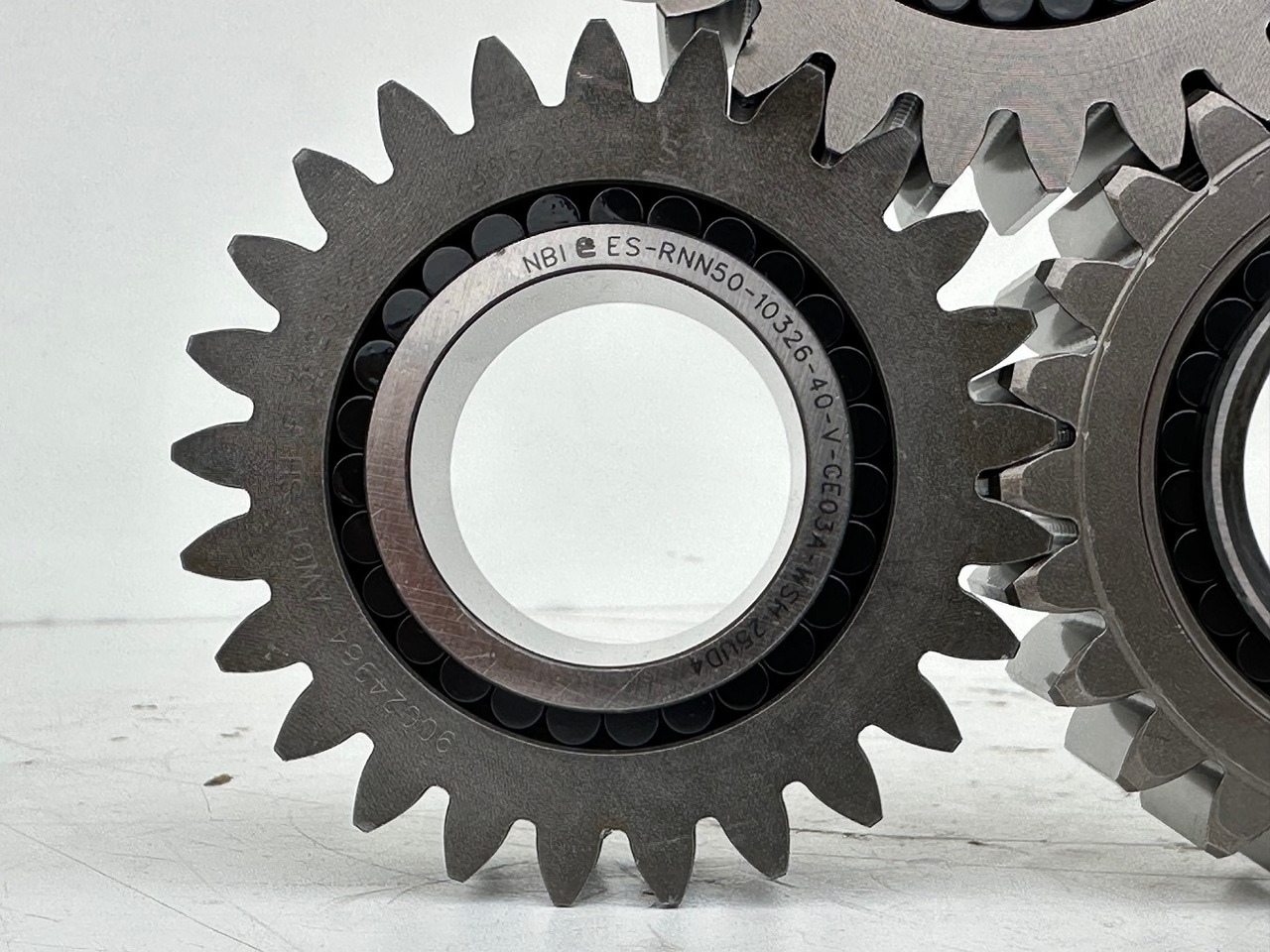 Liebherr Original Planetenrad ID-Nr.90024983. FAT325P113, FAT325P114, FAT325P115, FAT325P119. A924,LH22C,LH26EC,LH30C,LOS103,R914COMP,R914RAIL,LOS914,LOS920,R918,R920,R922. #90024984.01# - محرك السفر - حفارة: صورة 5 Liebherr Original Planetenrad ID-Nr.90024983. FAT325P113, FAT325P114, FAT325P115, FAT325P119. A924,LH22C,LH26EC,LH30C,LOS103,R914COMP,R914RAIL,LOS914,LOS920,R918,R920,R922. #90024984.01# - محرك السفر - حفارة: صورة 5