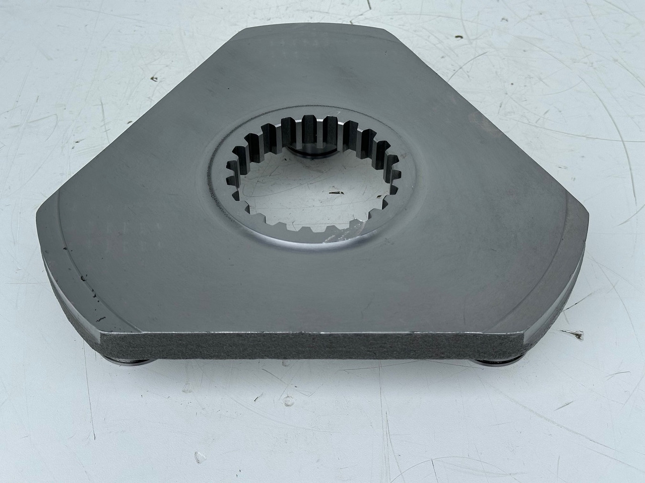 Liebherr Planetenträger ID-Nr.12962320. #12962320.A4.285# - علبة التروس و قطع الغيار - حفارة: صورة 5 Liebherr Planetenträger ID-Nr.12962320. #12962320.A4.285# - علبة التروس و قطع الغيار - حفارة: صورة 5