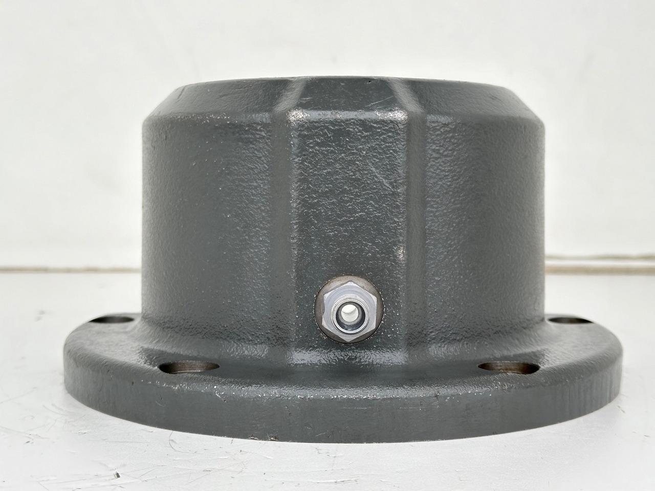 Liebherr Schmierfettkappe ID-Nr.9944996. SAT275/261 - SAT275/266 - SAT275/289 - SAT275/292. #9944996.1744# - صندوق التروس - حفارة: صورة 2 Liebherr Schmierfettkappe ID-Nr.9944996. SAT275/261 - SAT275/266 - SAT275/289 - SAT275/292. #9944996.1744# - صندوق التروس - حفارة: صورة 2