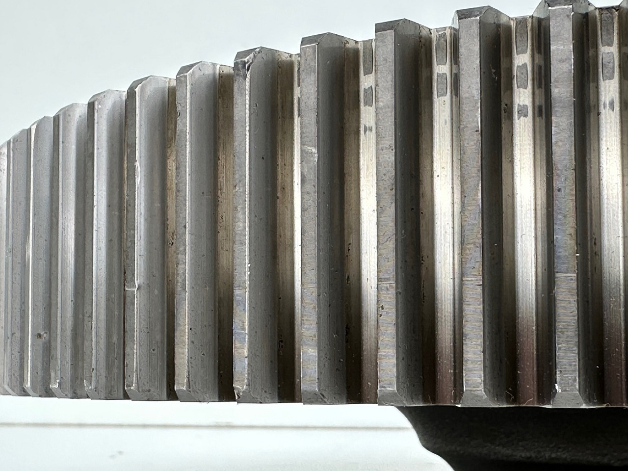 محرك السفر - جرافة Liebherr Stirnrad ID-Nr.90012820. FAT400G546, FAT400F560-2H00, FAT400F432-2H00. LR626-1327, PR71605LGP1823, PR716LGP-1423. PR716XL-1422. #90012820.28.09#: صورة 9 محرك السفر - جرافة Liebherr Stirnrad ID-Nr.90012820. FAT400G546, FAT400F560-2H00, FAT400F432-2H00. LR626-1327, PR71605LGP1823, PR716LGP-1423. PR716XL-1422. #90012820.28.09#: صورة 9