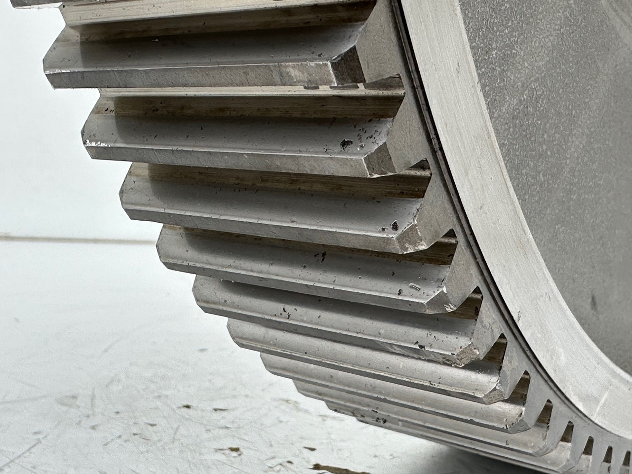 محرك السفر - جرافة Liebherr Stirnrad ID-Nr.90012820. FAT400G546, FAT400F560-2H00, FAT400F432-2H00. LR626-1327, PR71605LGP1823, PR716LGP-1423. PR716XL-1422. #90012820.28.09#: صورة 7 محرك السفر - جرافة Liebherr Stirnrad ID-Nr.90012820. FAT400G546, FAT400F560-2H00, FAT400F432-2H00. LR626-1327, PR71605LGP1823, PR716LGP-1423. PR716XL-1422. #90012820.28.09#: صورة 7