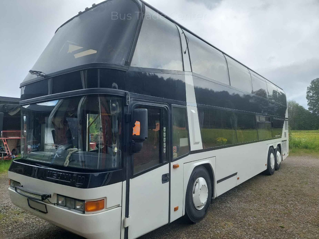 NEOPLAN Skyliner N122/3 - مركبة كوتش: صورة 2 NEOPLAN Skyliner N122/3 - مركبة كوتش: صورة 2