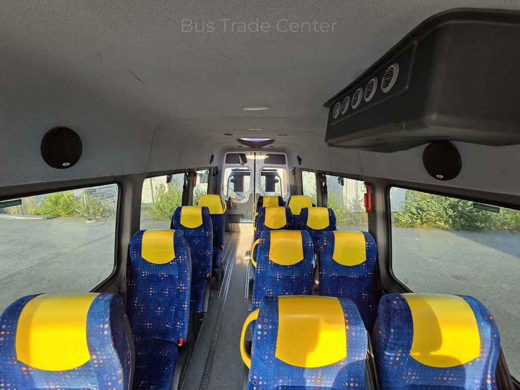 VOLKSWAGEN Crafter 50 LR // 3 units with lift - حافلة صغيرة, ميكروباص: صورة 3 VOLKSWAGEN Crafter 50 LR // 3 units with lift - حافلة صغيرة, ميكروباص: صورة 3